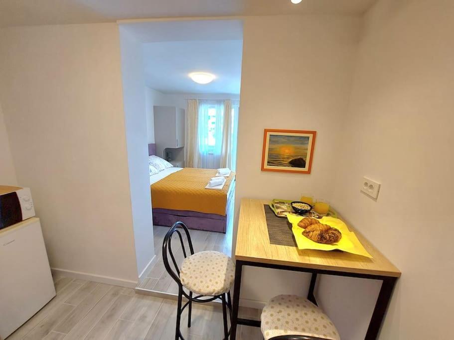 City Beach Apartment Makarska Exterior photo
