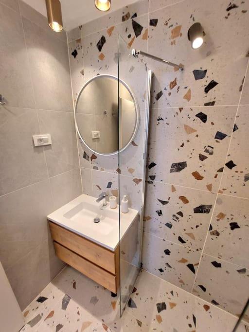 City Beach Apartment Makarska Exterior photo